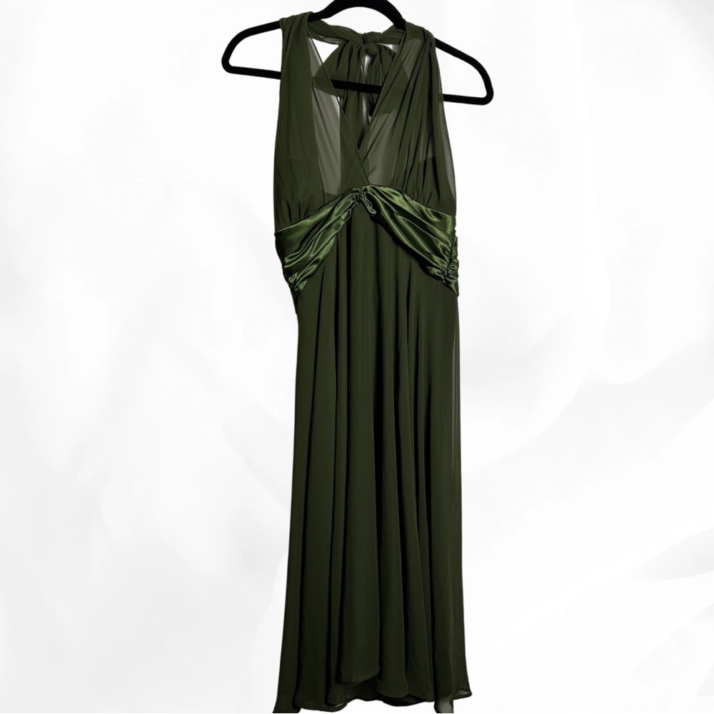 Dressbarn Collection (12) Green Chiffon Halter Dress - Y2K Formal Dress- To Knee